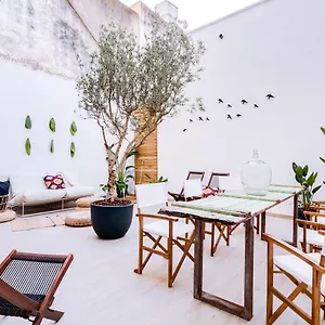 https://casa-oliva-olho.hotelaalgarve.com
